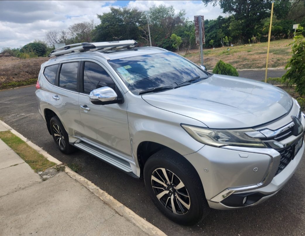 2020 Mitsubishi Montero Sport GLS
