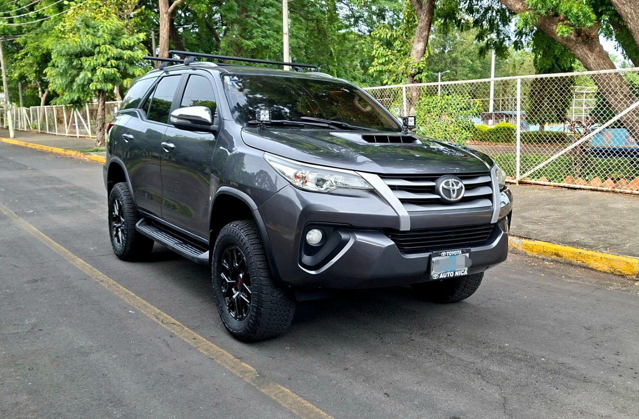 2018 Toyota Fortuner