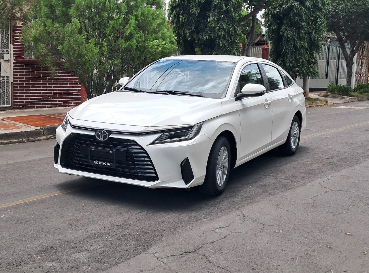 2025 Toyota Yaris E