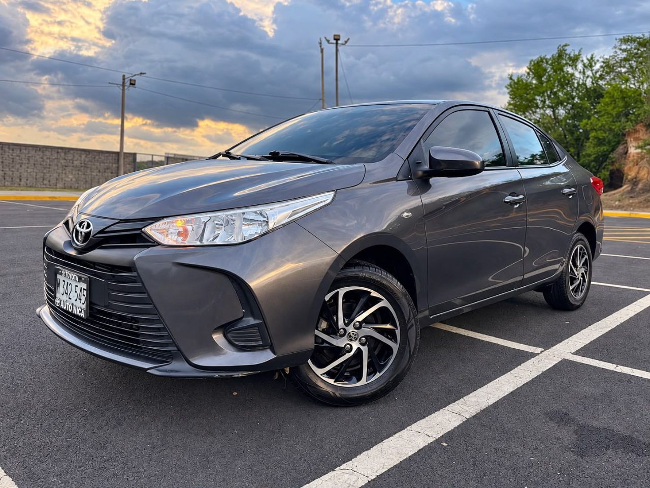 2022 Toyota Yaris E